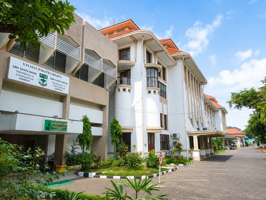 SMA Santa Maria Surabaya saat ini
