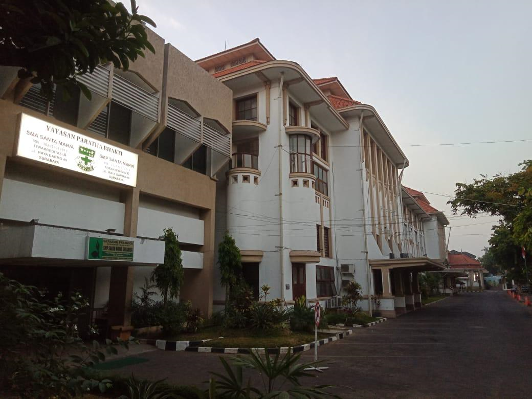 SMA Santa Maria Surabaya